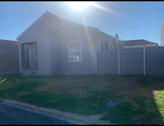 3 BEDROOM HOUSE FOR SALE IN SILWOOD HEIGHTS